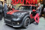 2012-geneva-motor-show-mini-girl