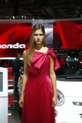 2012 paris motor show brunette girl