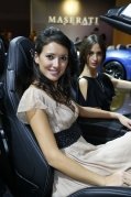 2012 paris motor show brunette girl