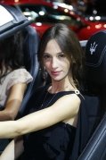 2012 paris motor show brunette girl