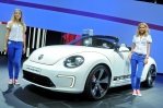 2012 moscow motor show blond girls
