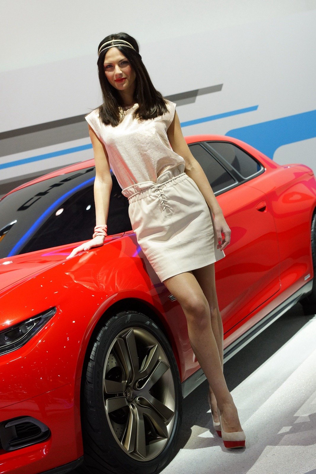 2012 Geneva Motor Show Girls - AutoTribute