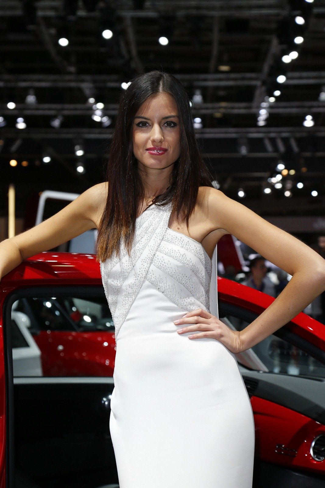 Girls of the 2012 Moscow Motor Show - AutoTribute